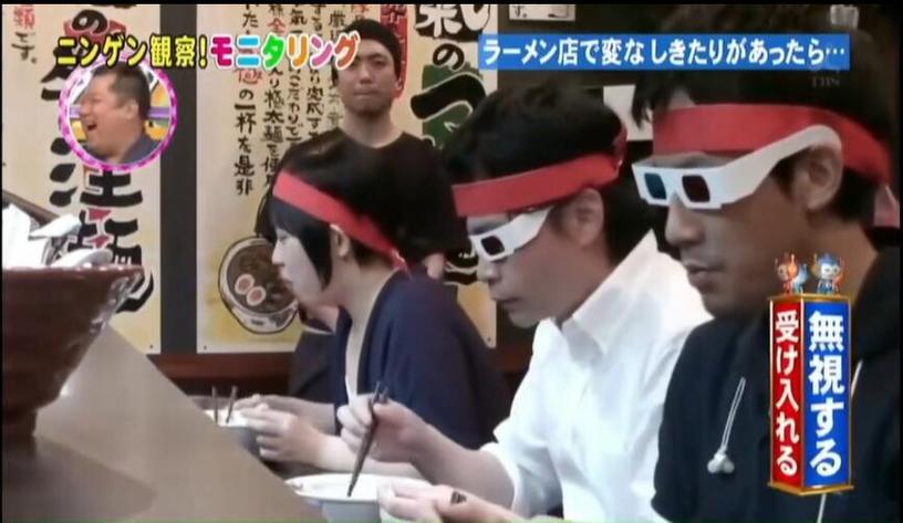 《人类观察》时装品鉴集！路人们会以什么姿态参加你的模特儿表演？